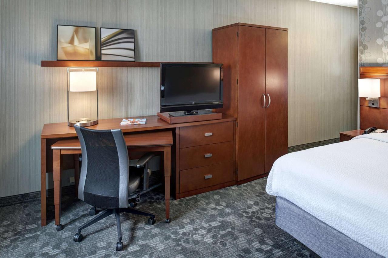 Hotel Sonesta Select Milwaukee Brookfield Exterior foto
