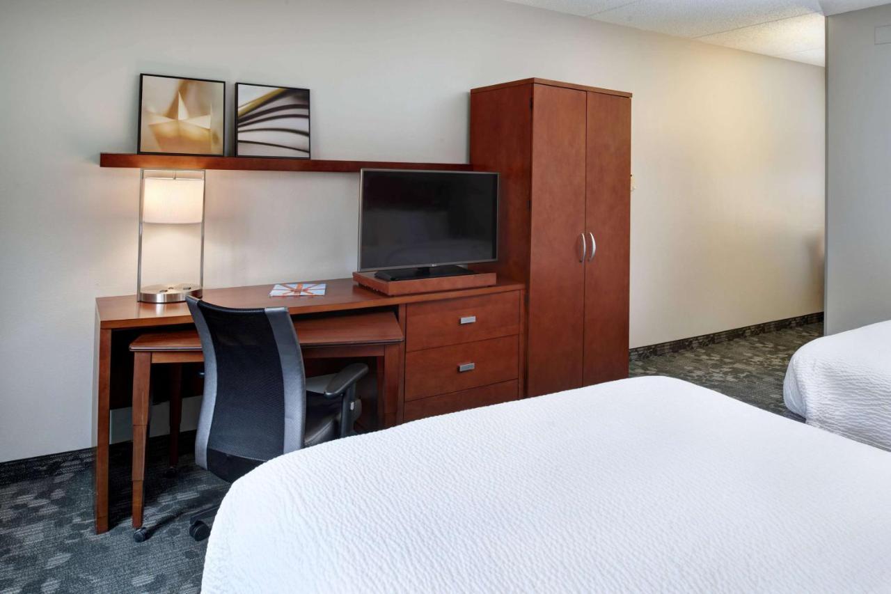 Hotel Sonesta Select Milwaukee Brookfield Exterior foto